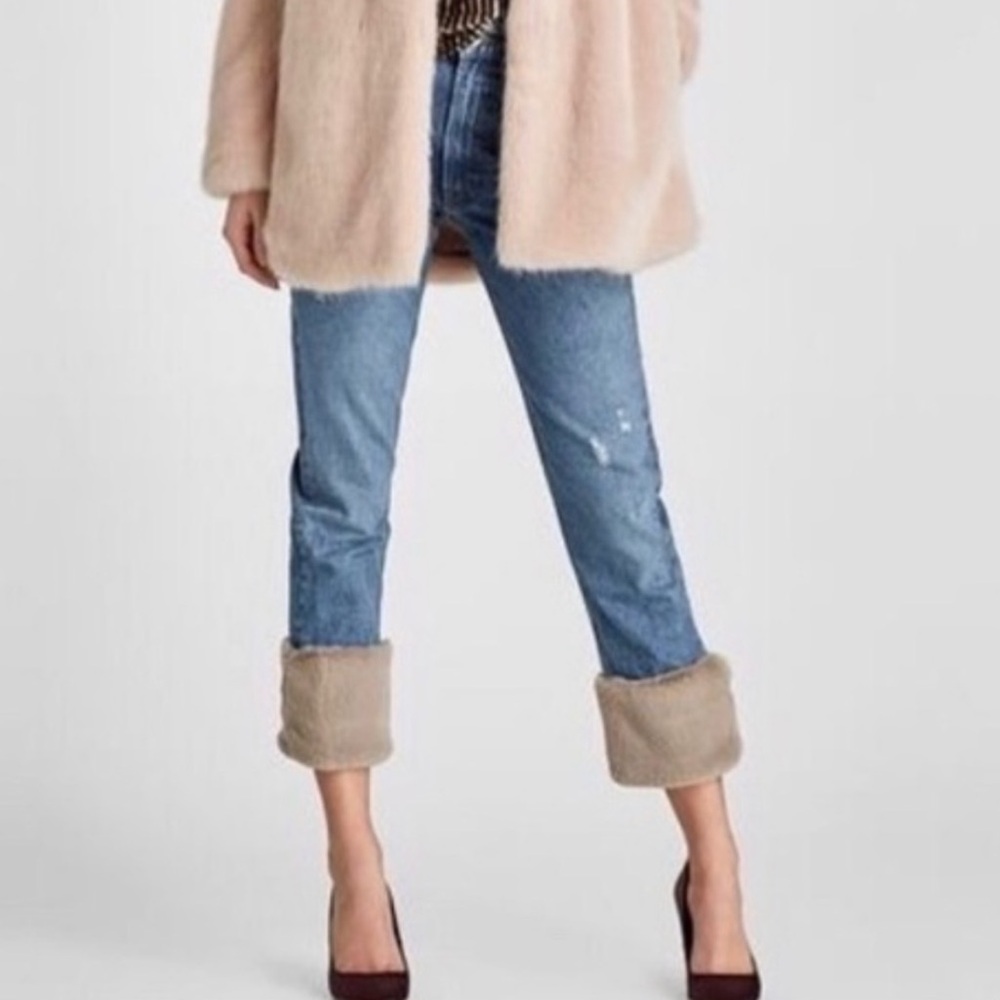 ZARA NWT VINTAGE HIGH RISE STRAIGHT JEANS FUR CUFF HEM ANKLE CROP WOMENS SIZE 2 - Picture 2 of 16